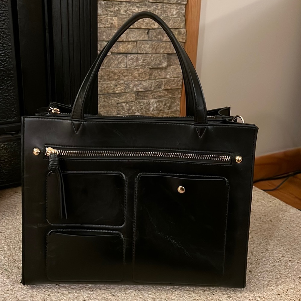 Nanette Lepore Faux Leather Tote in Nice used condition 🖤‎